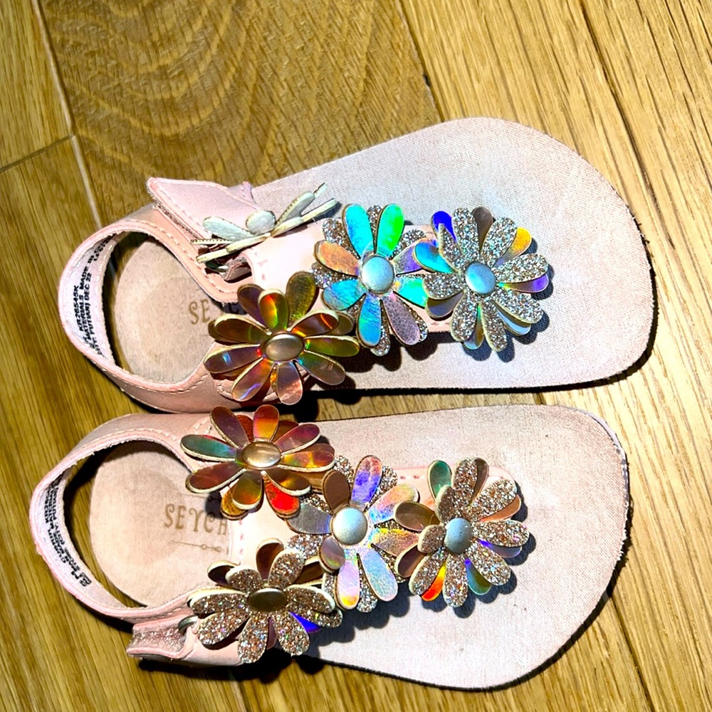 Size 5 toddler sandals